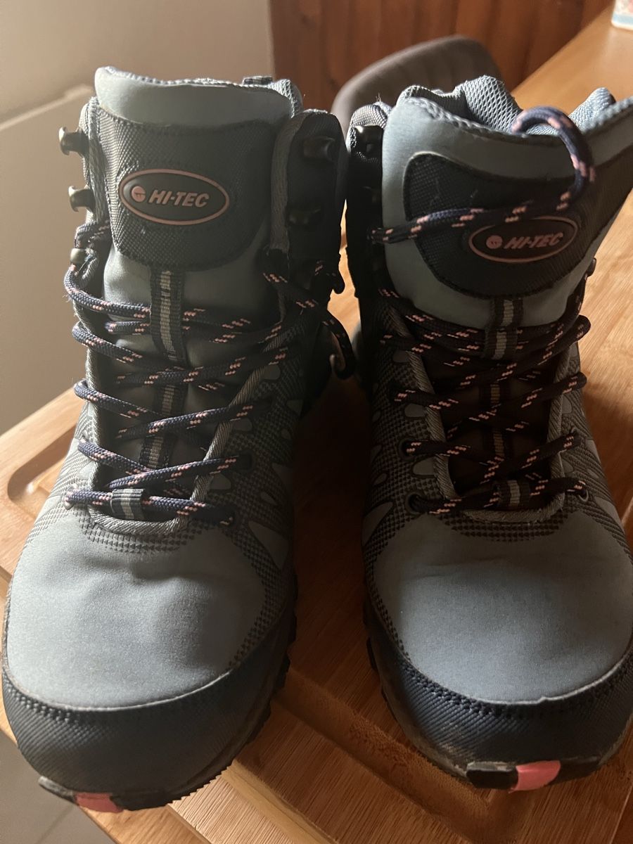 Chaussures femmes: Wanderschuhe – D'occasion à Konolfingen par SonjaKalt 1