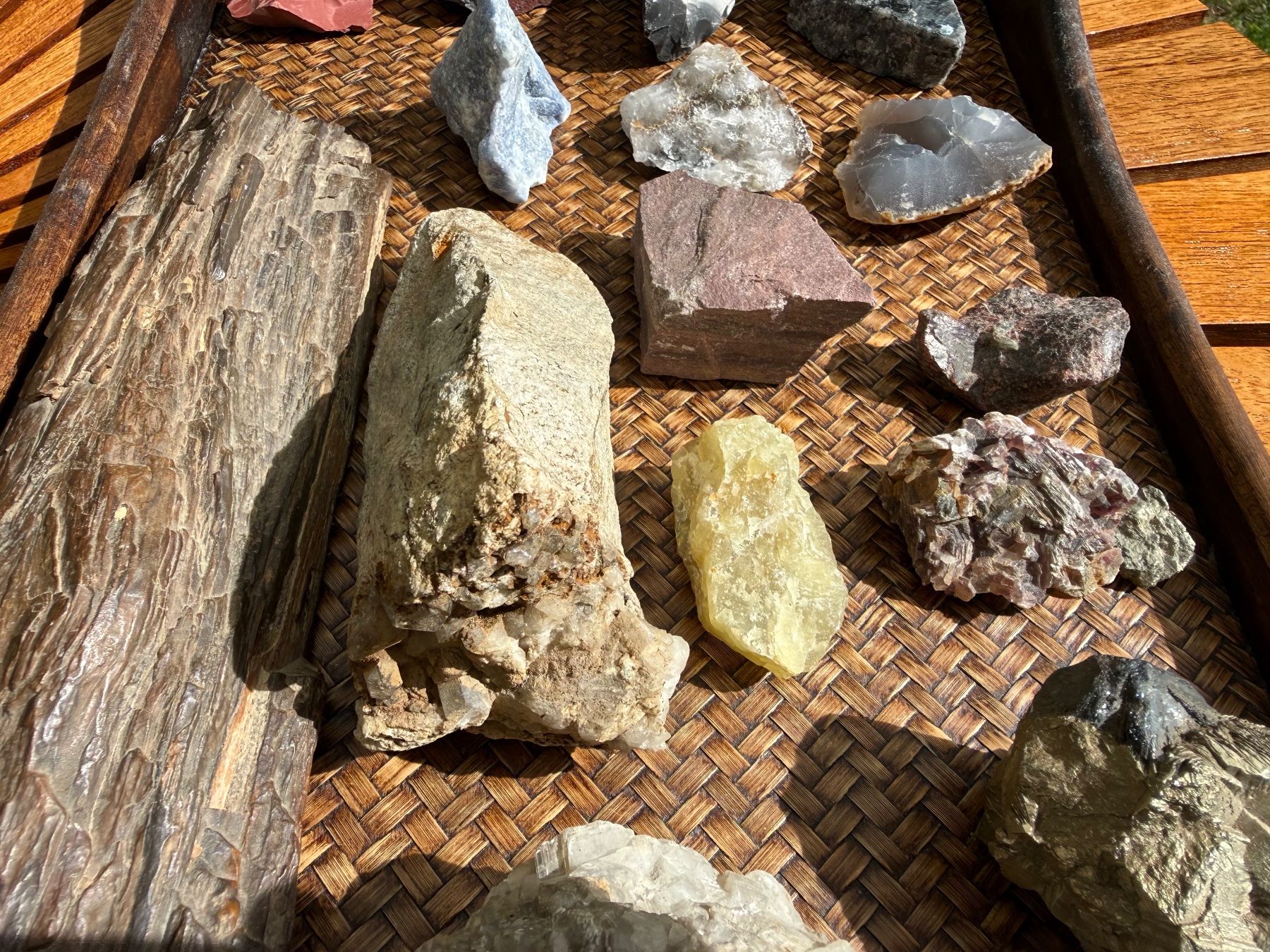 Minerali & Pietre curative: Verschiedene Geoden / Steine – Usato da Rorbas venduto da tun_m7fz 7
