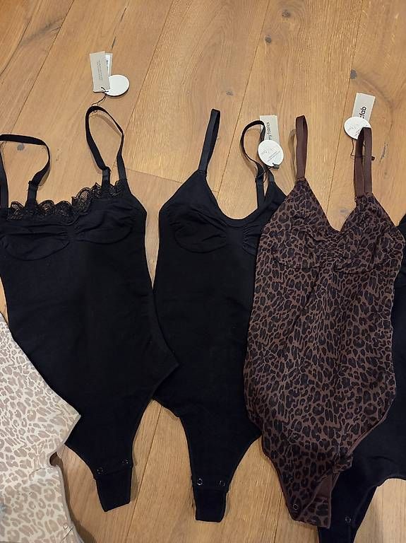 Altra biancheria intima: Cfab Bodys mit String Gr. M – Usato da Wigoltingen venduto da Chanti.89 2