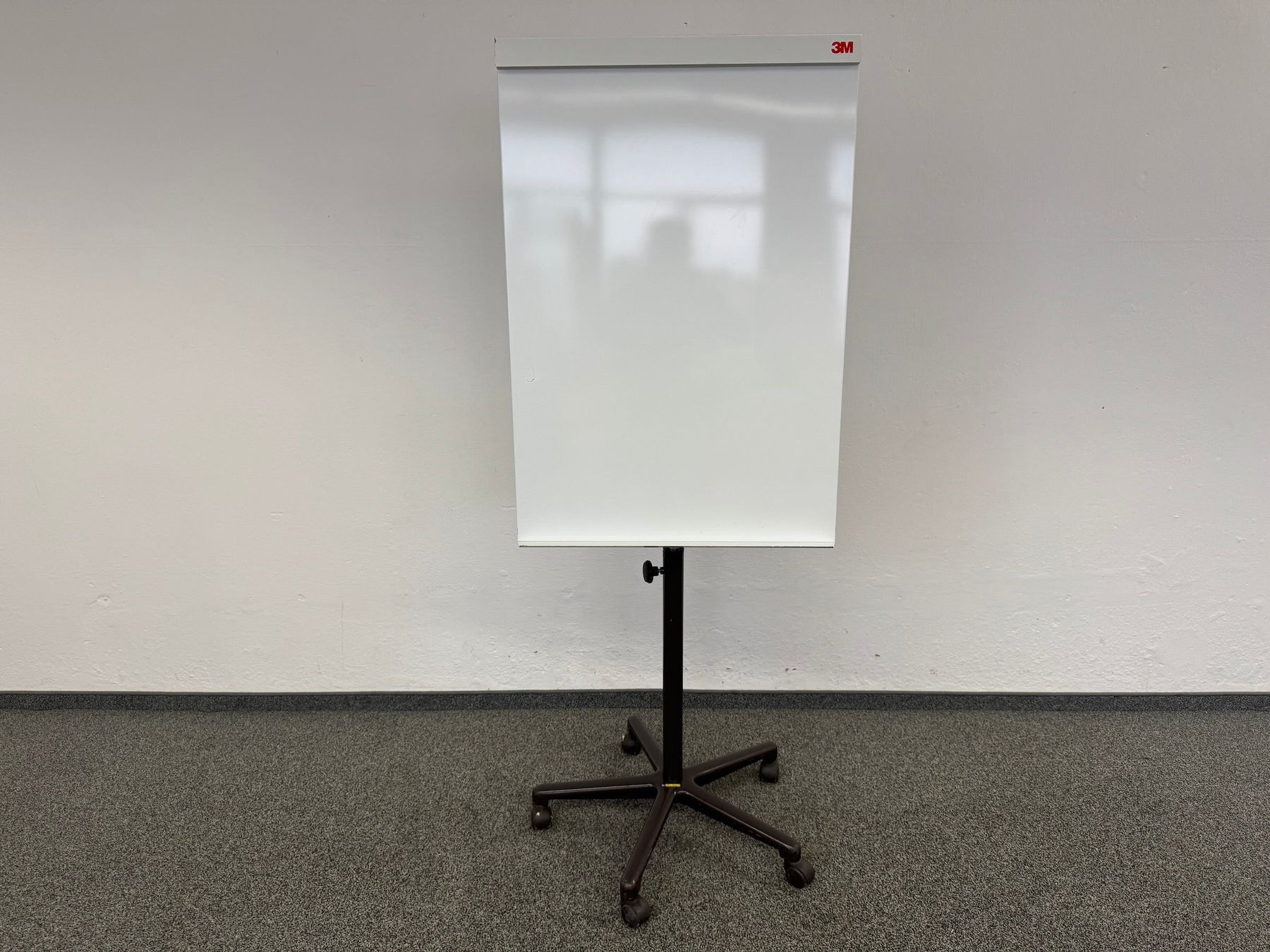 Tableaux: Diverse Flipchart auf Rollen – D'occasion à Schönenwerd par mcofficeshop 2
