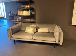 Graues Sofa aus Velour sehr gut erhalten