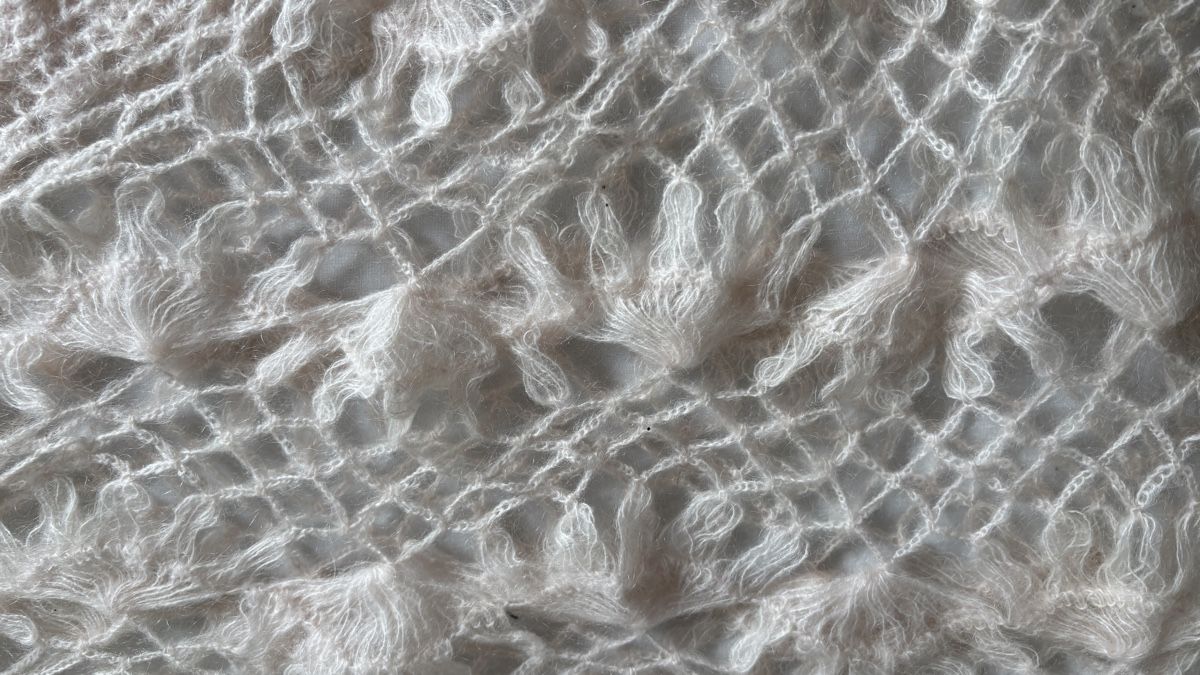 Foulard & Sciarpe: Noa Noa Strickschal / Schultertuch, hellrosa, neuwertig – Nuovo (secondo la descrizione) da Vilters venduto da Sidsel_M 1