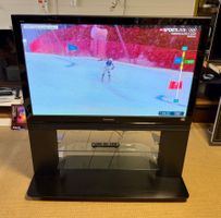 Panasonic Plasma-TV mit Original-Möbel 50"/125cm TH-50PX70E