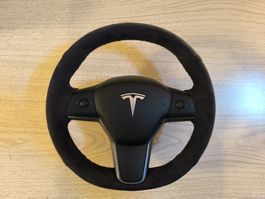 Tesla Model 3/Y Lenkrad Bezug