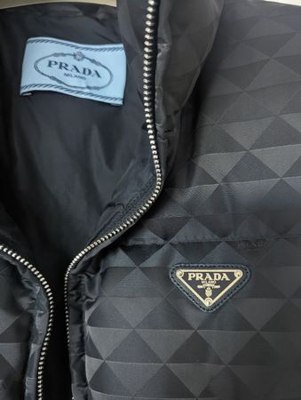 Prada Re-Nylon Gilet schwarz / Grösse 38