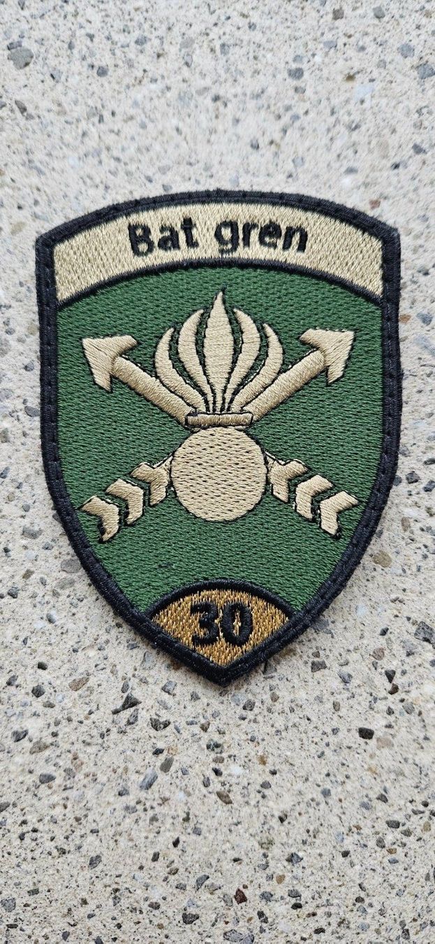 Schweizer Armee Placchette & Badge: *** Badge Grenadier mit klett *** – Nuovo e nell'imballaggio originale da Riedholz venduto da fr_sIruP