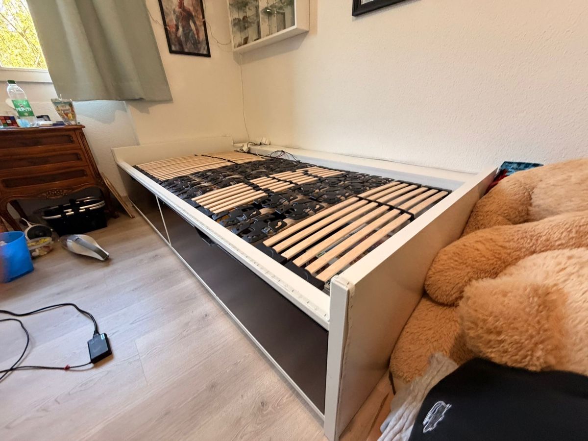 Letti: Jugendbett mit Stauraum 90x200 – Usato da Oberweningen venduto da Marcelbalu 1