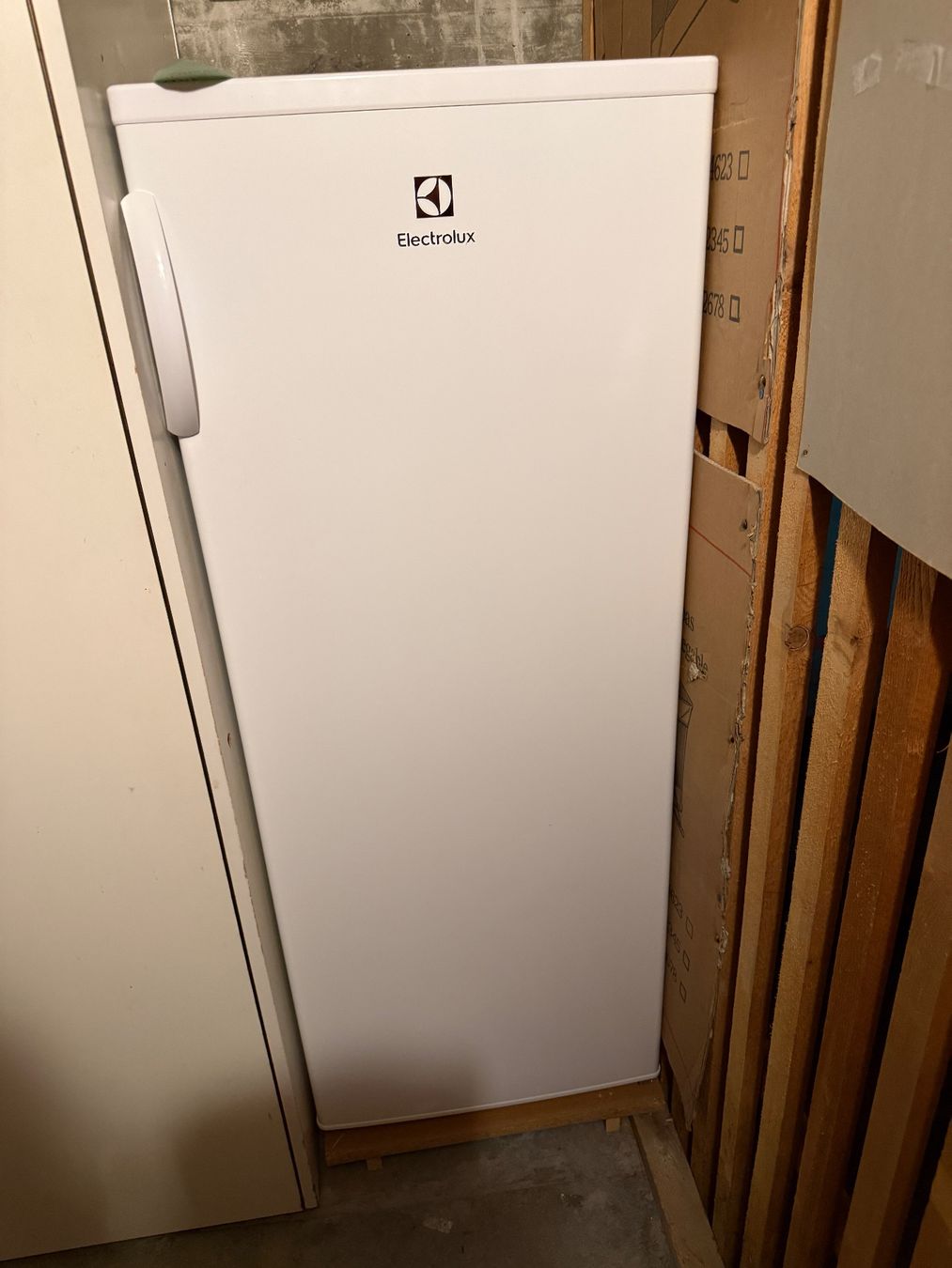 Electrolux Congélateurs: Gefrierschrank Electrolux EUF 2000 – D'occasion à Ittigen par rle_j7jb 1