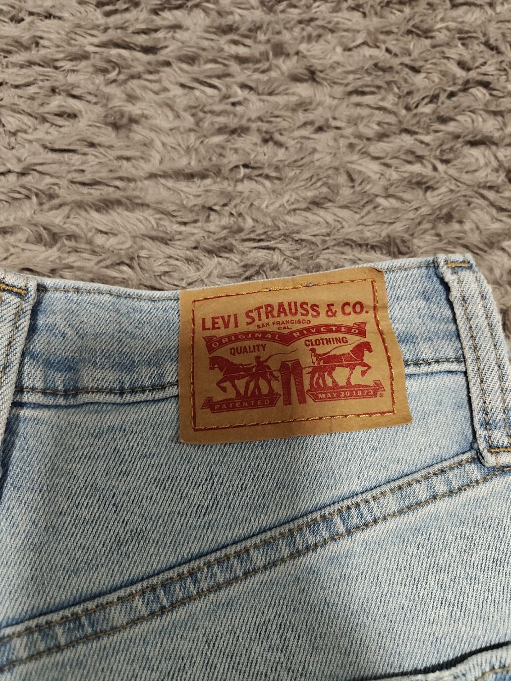Levi's Jeans: Levis High waisted mom jean – Usato da Pieterlen venduto da Saemelili 4