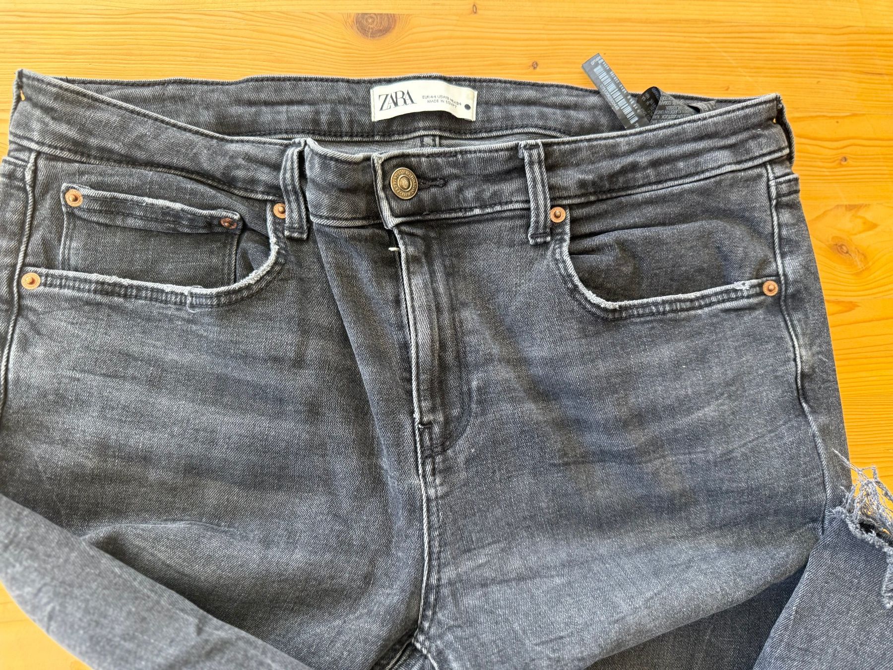 Zara Jeans: Zara Damen Jeans Gr. 44  grauschwarz – Gebraucht aus Kirchdorf AG von coco123 1