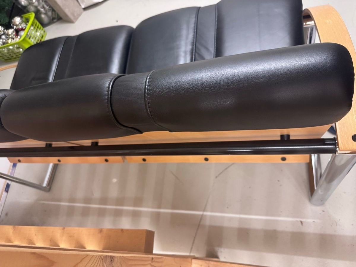 Bänke: Designer Sitzbank und Tisch Giroflex – Gebraucht aus Horgen von Auction-Kings 2