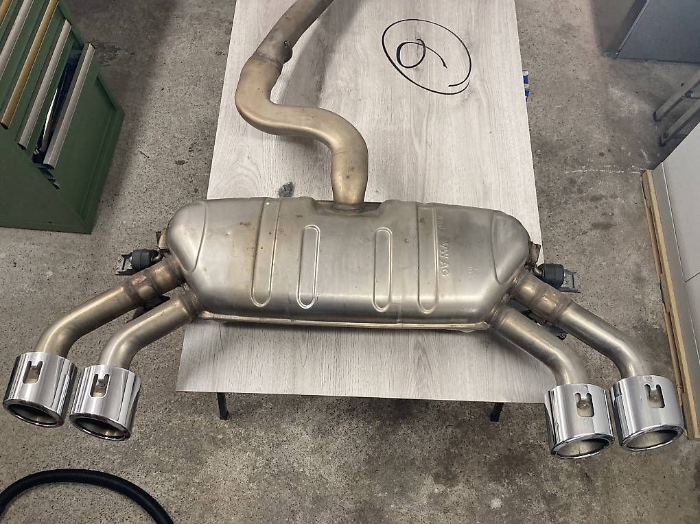 Volkswagen Sistemi di scarico: Échappement VW – Usato da Salvan venduto da car_lfh5 4