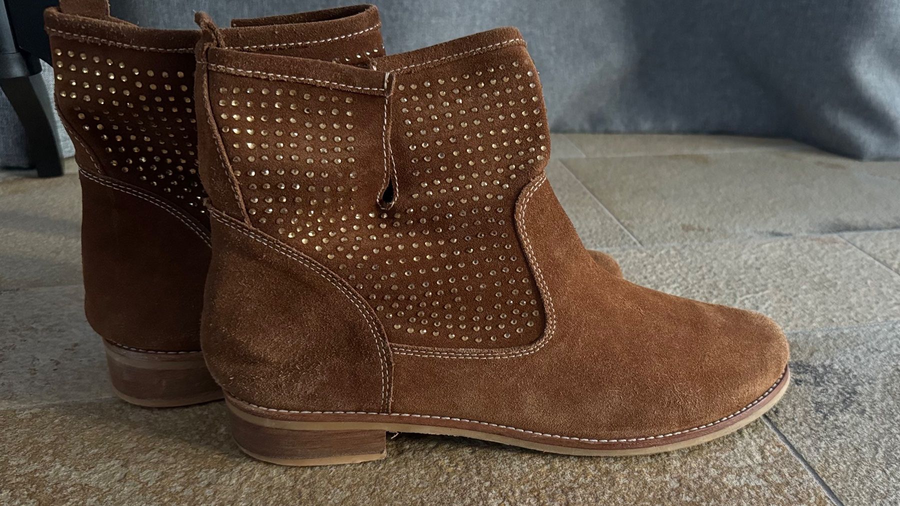 Scarpe da donna: Leder veloure Stiefeletten, 45 – Usato da Altendorf venduto da Ro