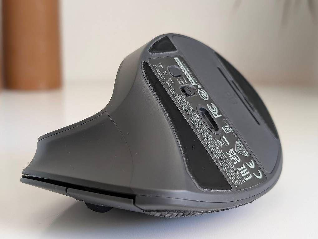 Mouse: Ergonomische Bluetooth Maus Ugreen M571 – Usato da Goldach venduto da Artur.D.Frick 4