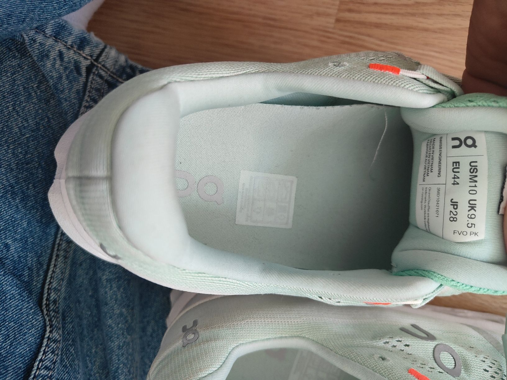 Scarpe da uomo: Chaussures de running On Cloudsurfer vert taille 44 – Difettoso da Biel/Bienne venduto da Edi5Roli3 6