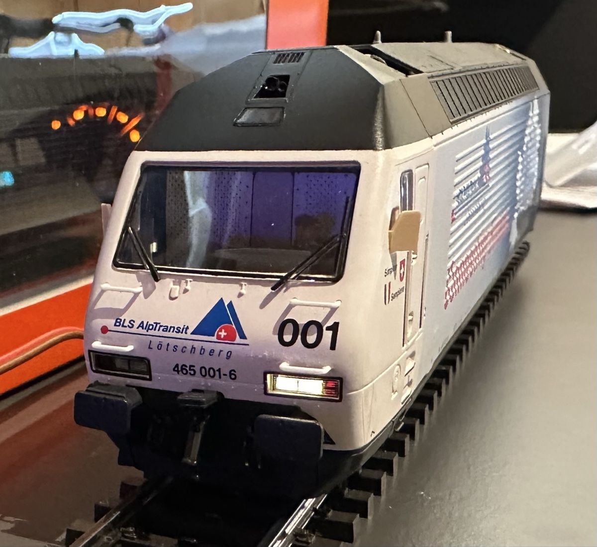 Bls Re 465 001 / Roco 69510 (Gebraucht) in Plasselb für CHF 137