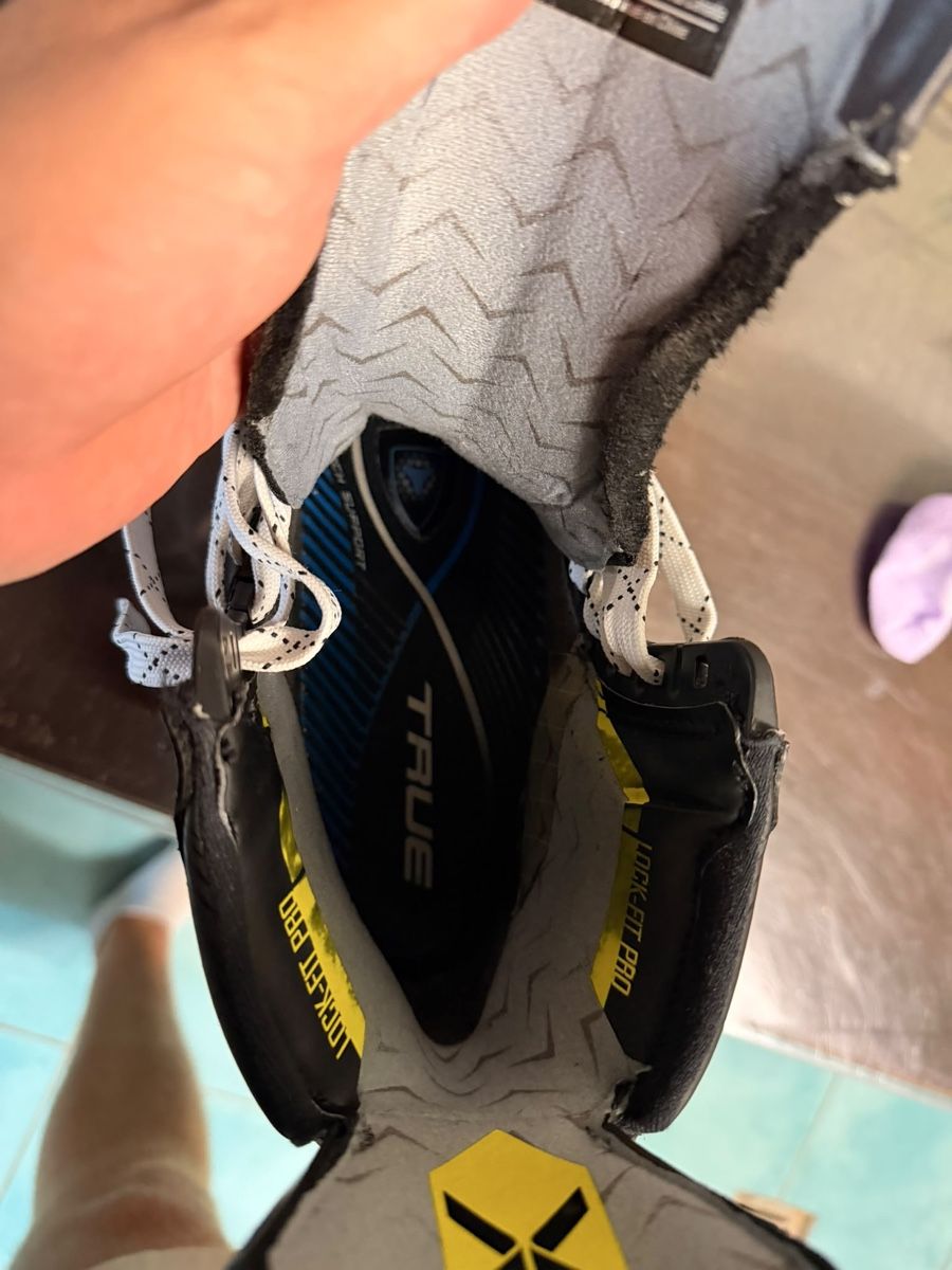 Bauer Patins à glace: Bauer Vapor Hyperlite 2, Gr. 8, Fit 1 – D'occasion à Tafers par STR1715 5