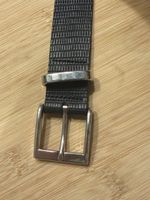 Schwarzer Gürtel in Lederoptik, neuwertig - 105cm