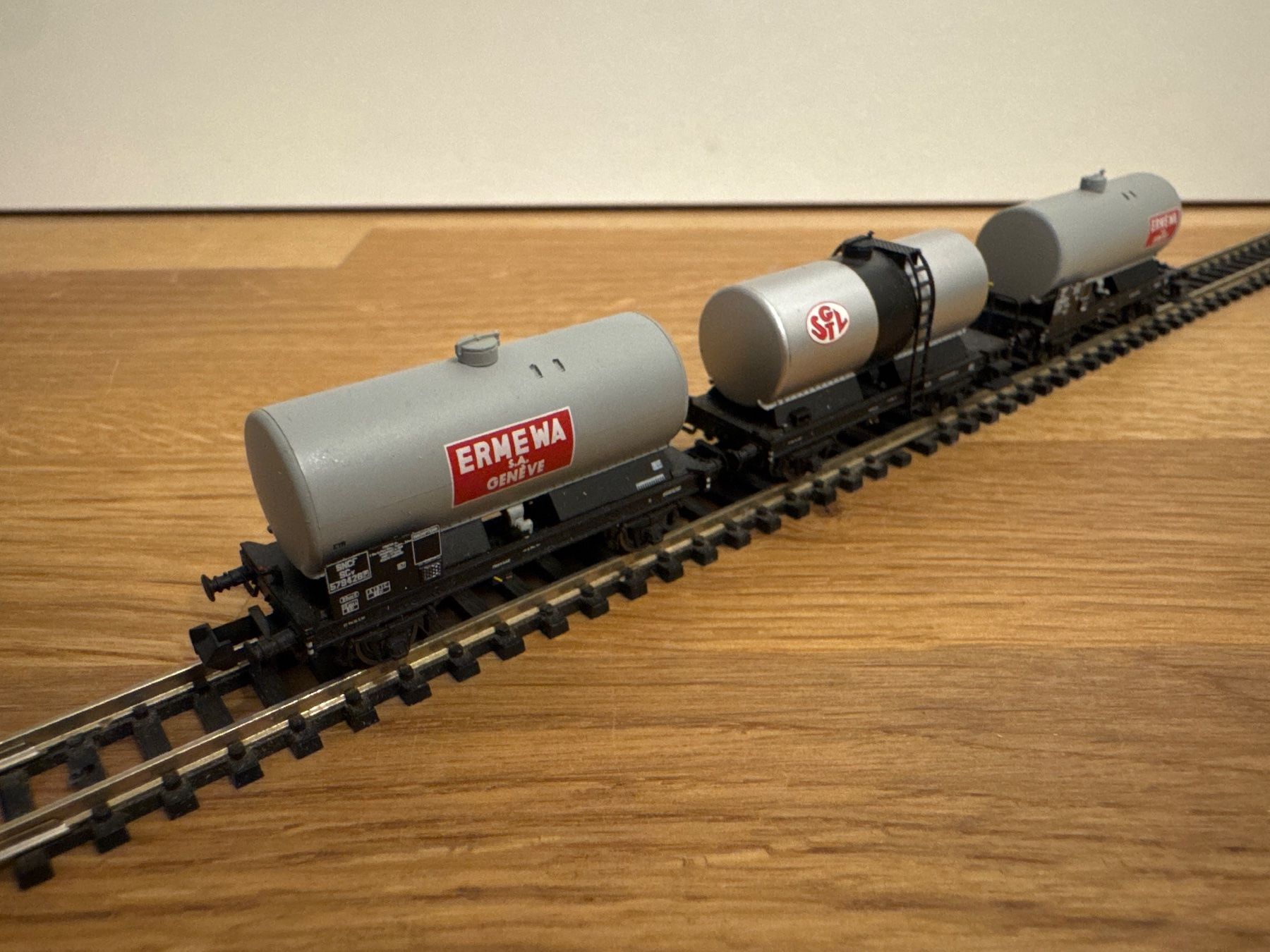 Fleischmann Modelleisenbahnen: Fleischmann Kesselwagen – Gebraucht aus Schlierbach von Look8 2