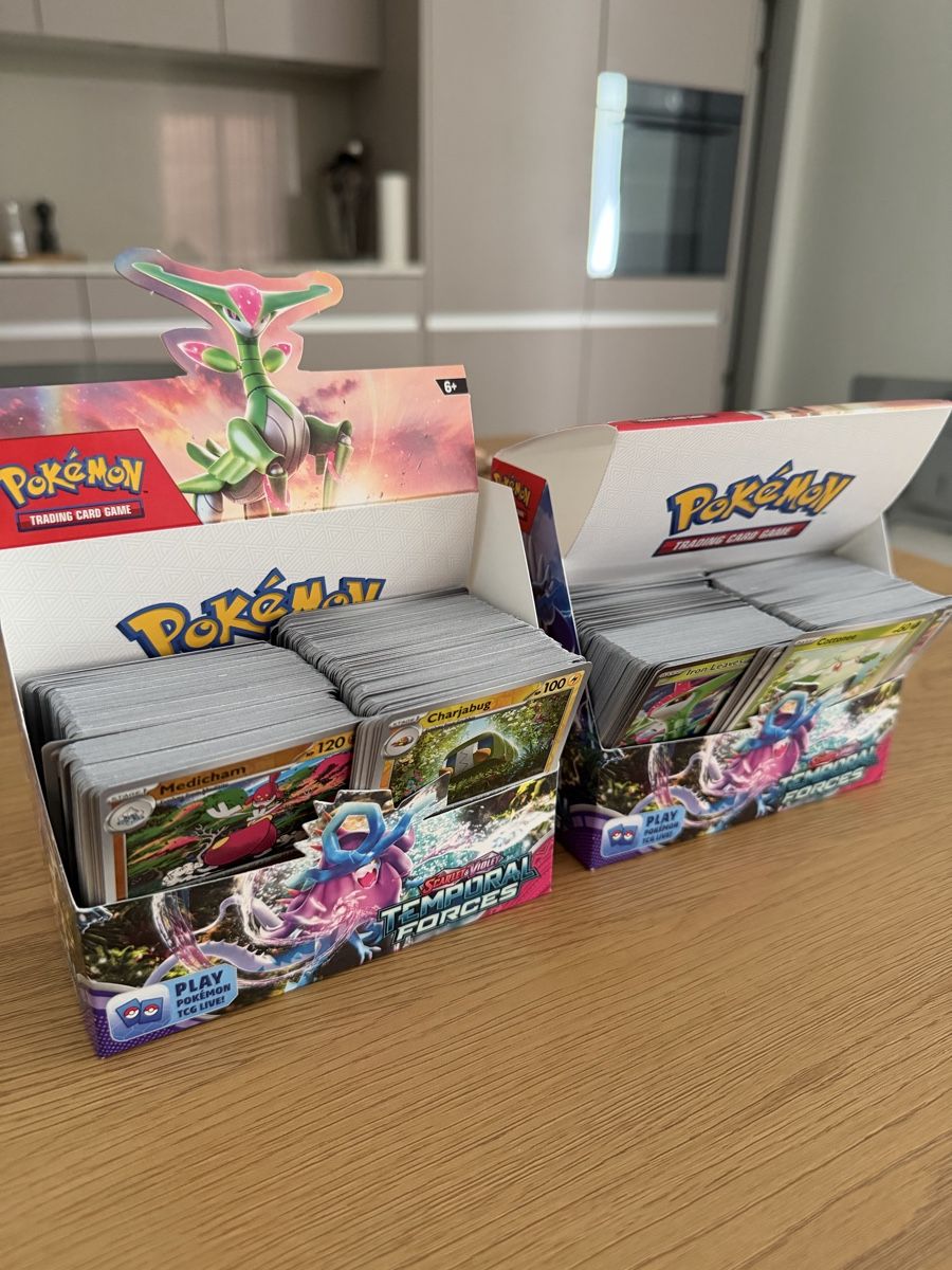 Pokémon Carte collezionabili: Pokemon Temporal Forces Bulk – Nuovo (secondo la descrizione) da Näfels venduto da Faiden