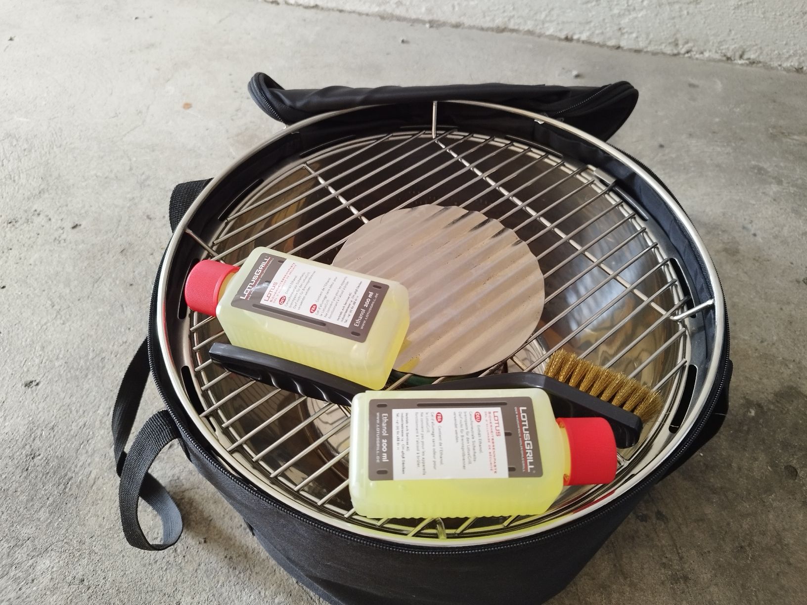 Grils: Lotus Grill nur einmal benutzt – D'occasion à Frauenfeld par mik_8hw7 1