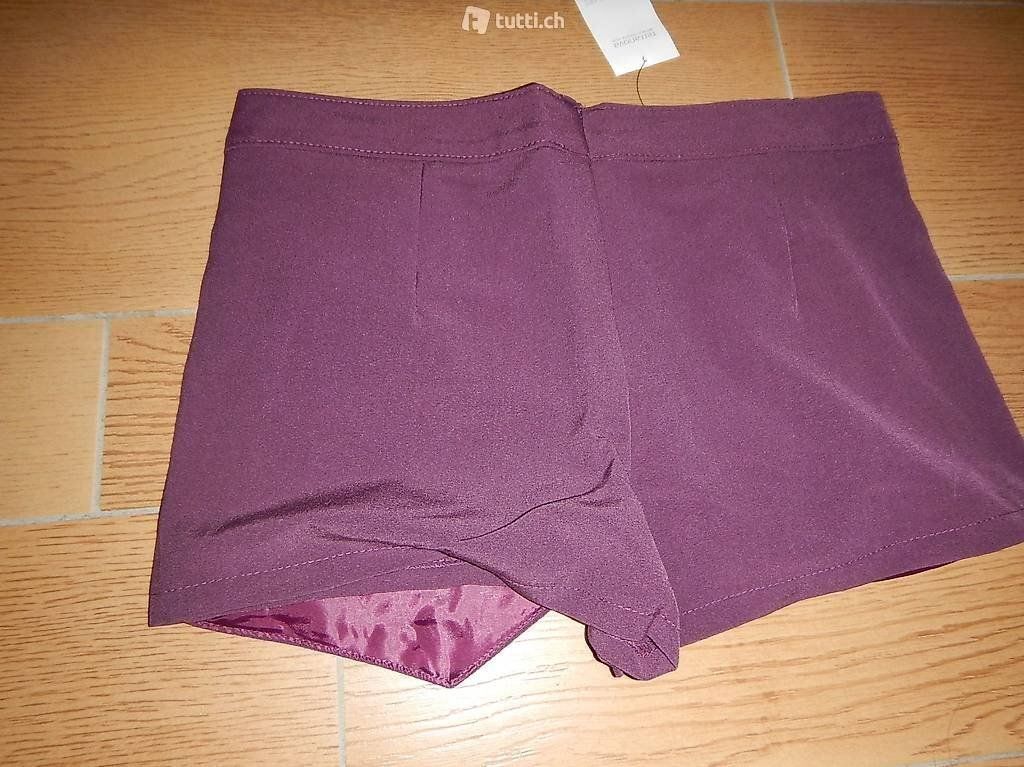 Gonne: Gonna pantalone irregular shorts 36-38 – Usato da Coldrerio venduto da camillo71 1