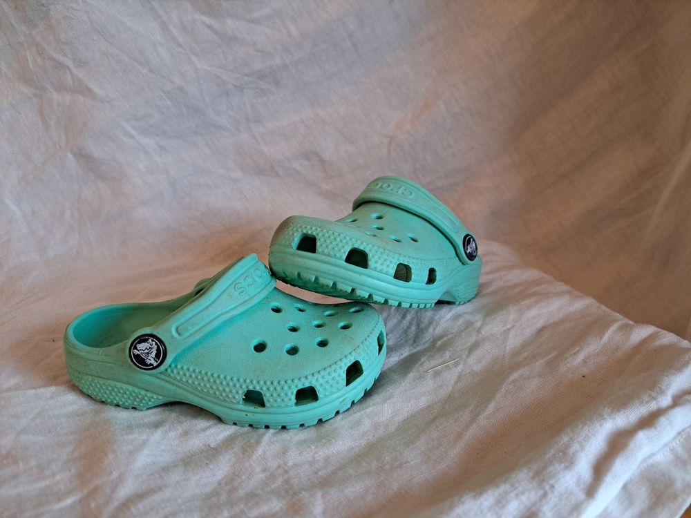 Kindercrocs Crocs türkis Gr. 23-24 C 7 | Kaufen auf Ricardo