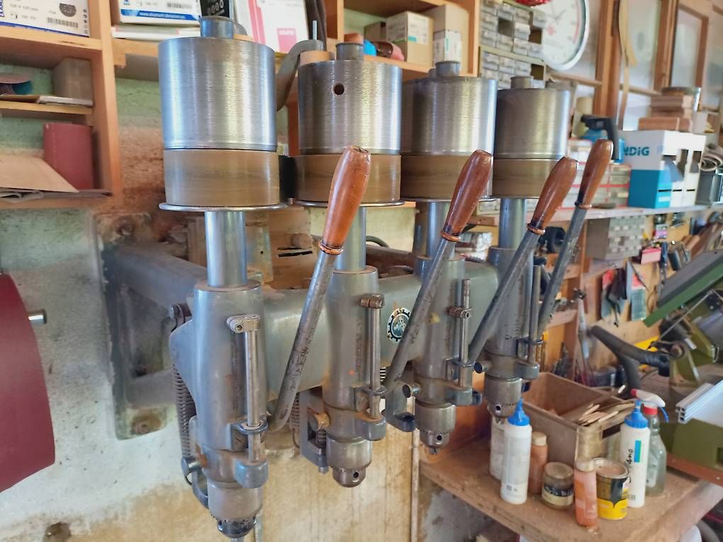 Tutte le macchine: Perceuse bouchonneuse – Usato da La Tour-de-Peilz venduto da jigrec01 4