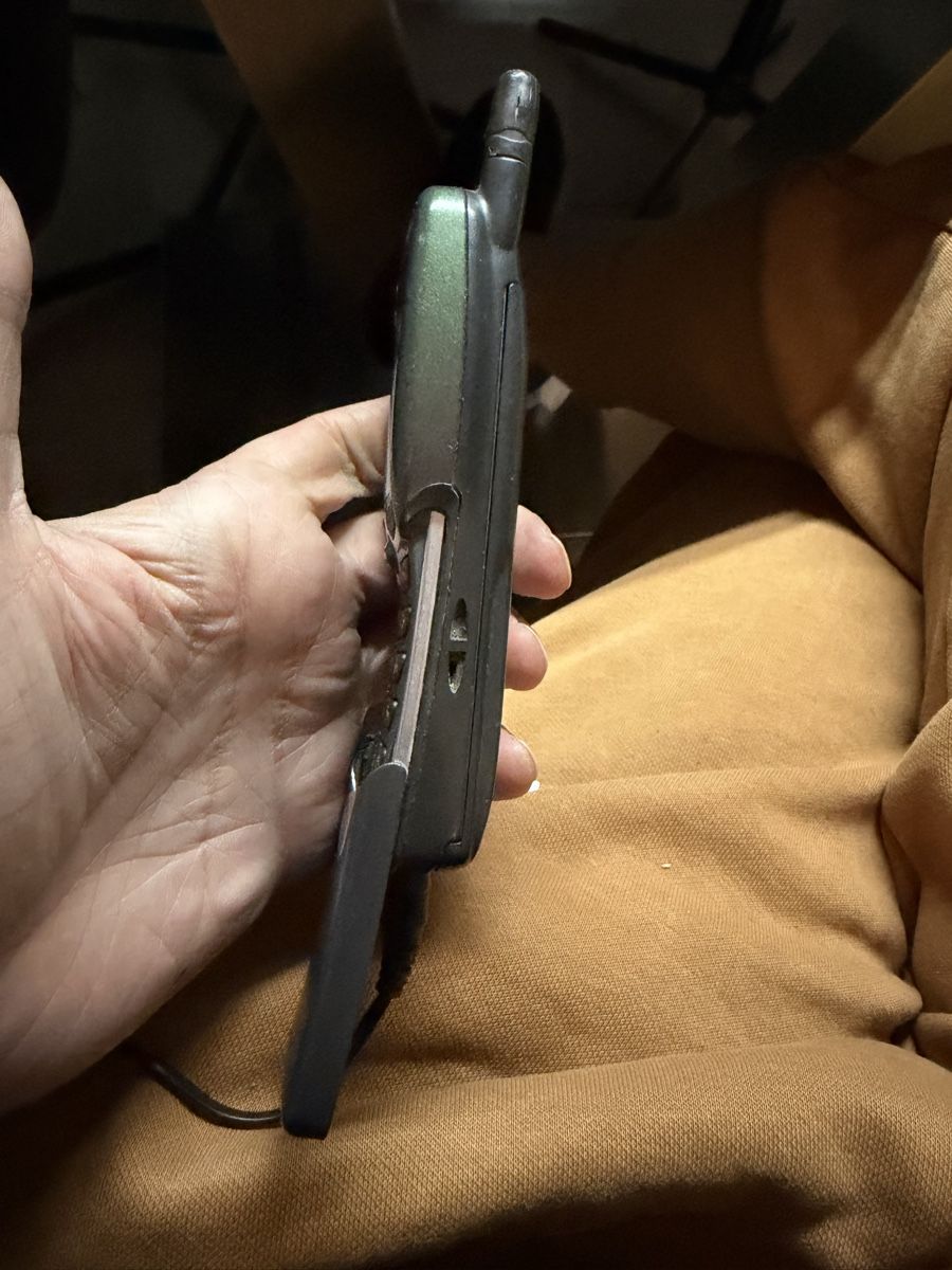 Nokia Telefoni cellulari / Smartphones: Nokia 7110 mit Ersatzakku und Ladegerät – Usato da Wettingen venduto da NickInc 4