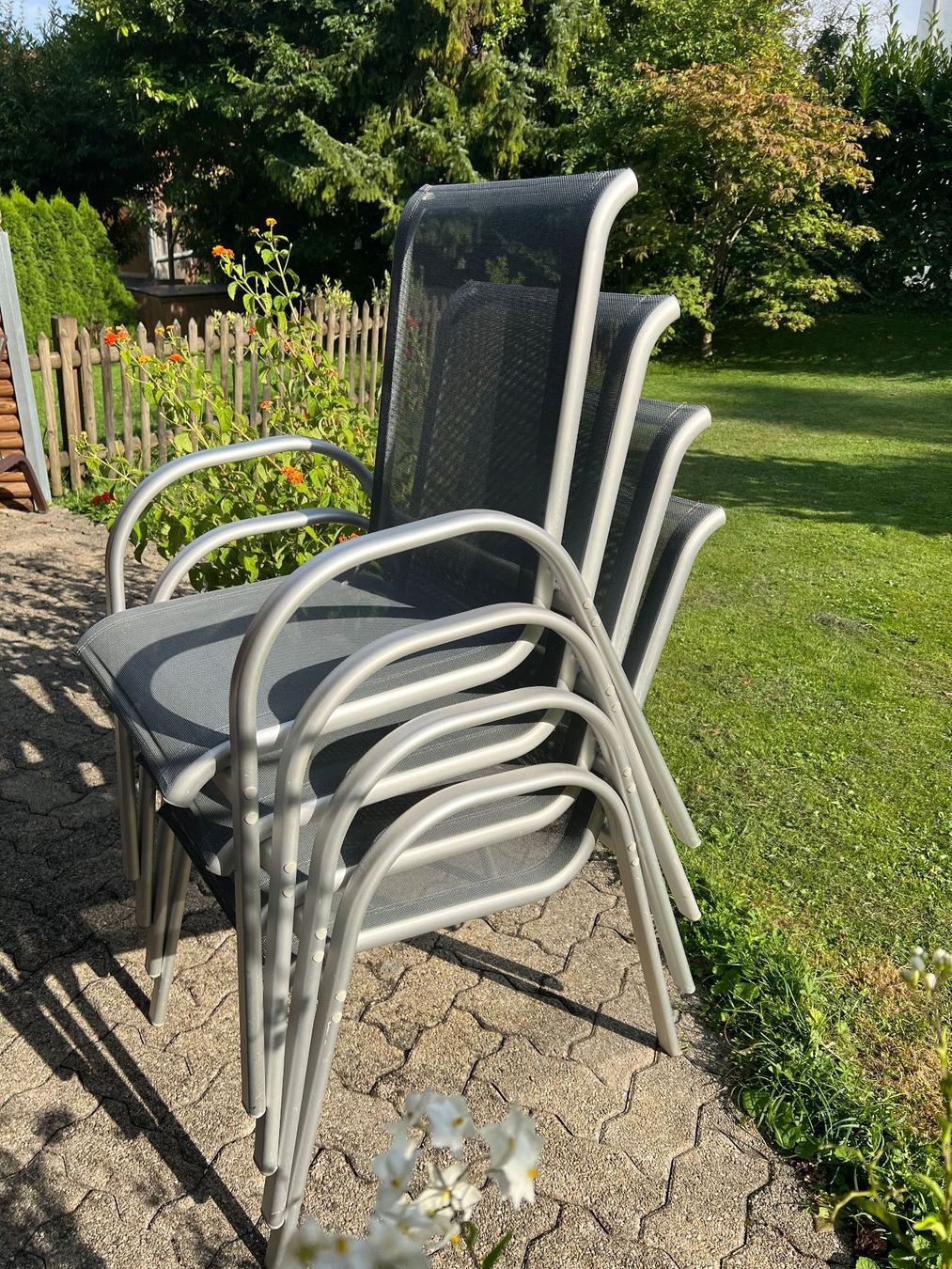 Hunn Stühle: 4 Gartenstühle Hochlehner – Gebraucht aus Thalwil von andrebrem 4