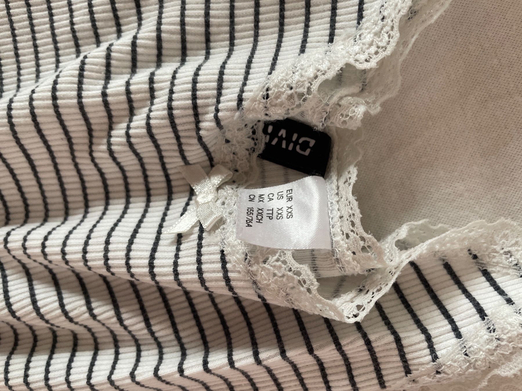H&M Top: Sommerliches Top mit Streifen – Usato da Salez venduto da jum_zx7w 1