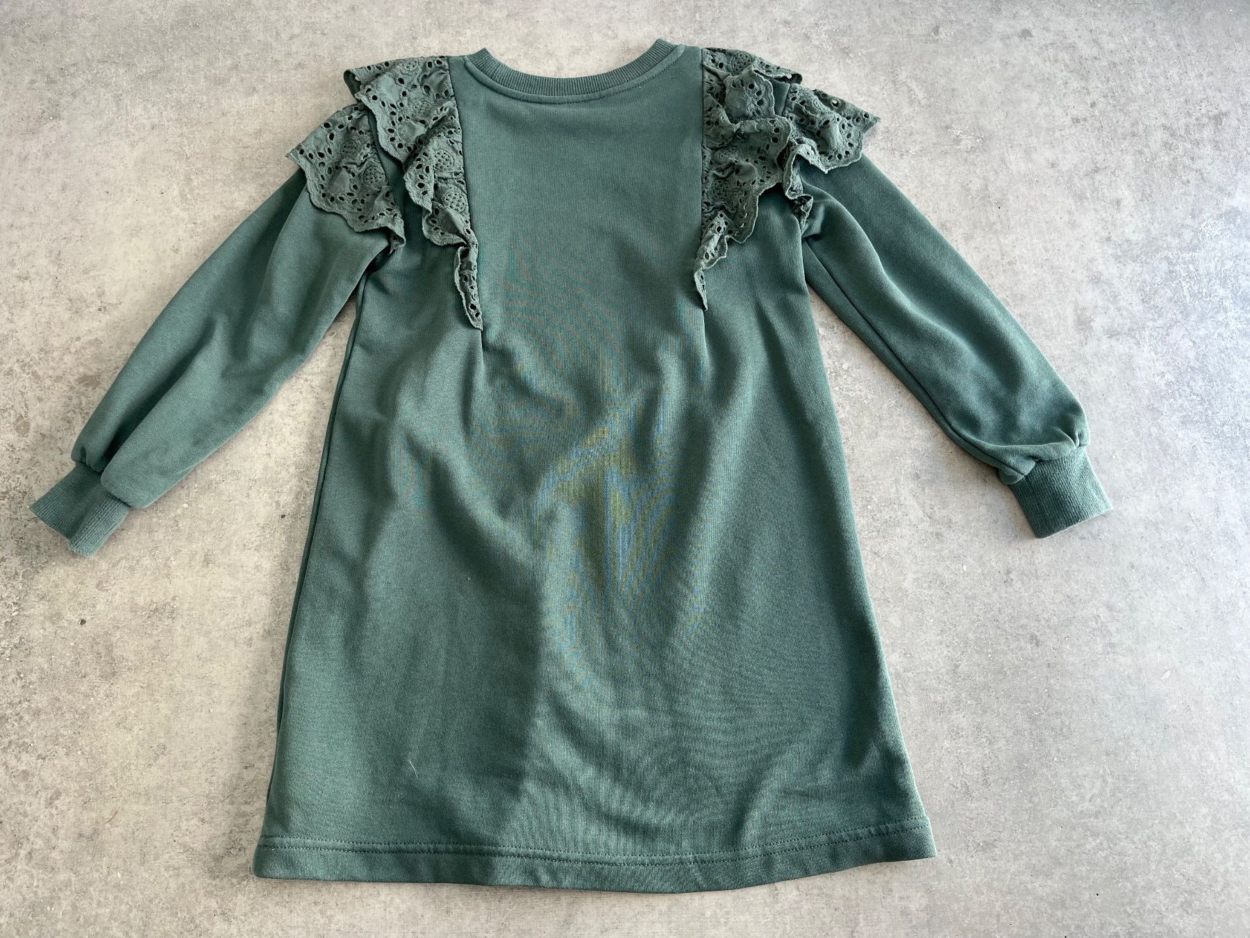 H&M Kleider & Röcke: H&M Kleid mit Rüschen, Gr. 122/128 – Gebraucht aus Zollikofen von spunk65 2