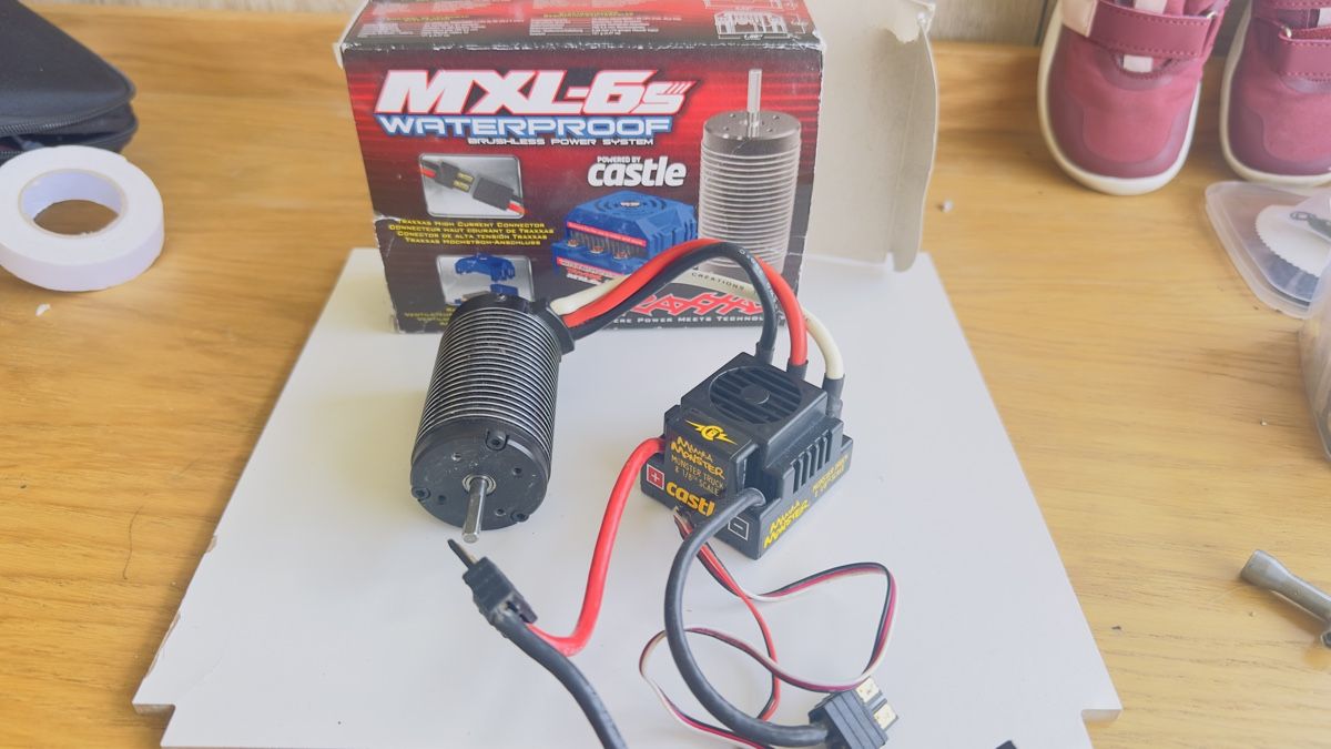 Traxxas RC Modellbau: Traxxas motor mit Esc 6S – Gebraucht aus Nebikon von sal_pvk8 1