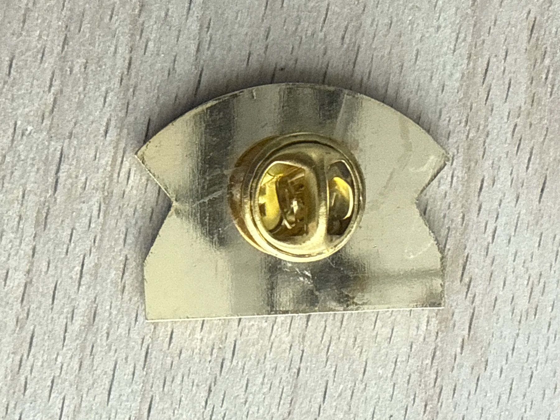 Plaketten & Abzeichen: Pin  Geissmann Bolliger AG – Gebraucht aus Glattbrugg von Schweigmatt 1