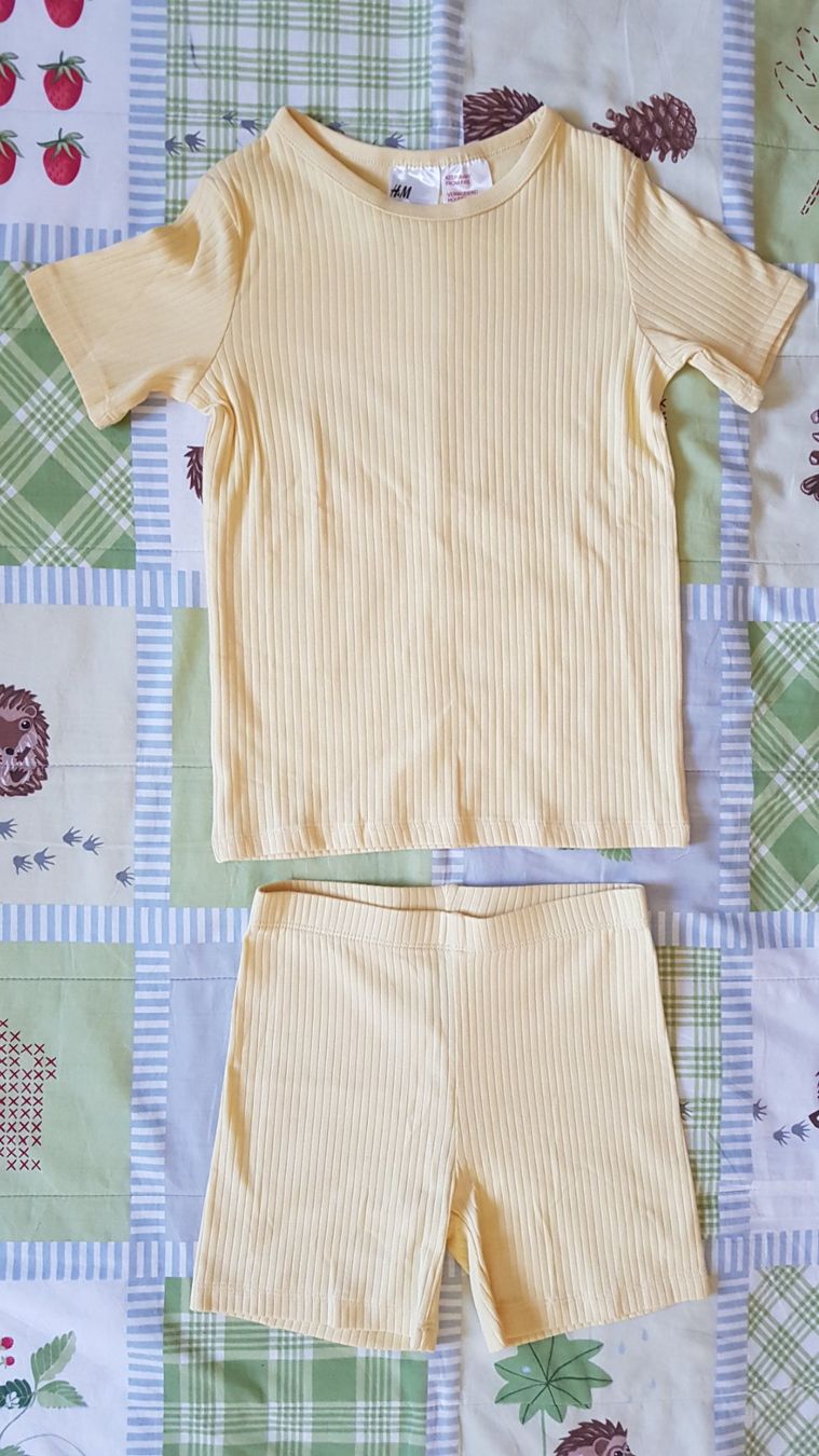 H&M Pigiama & Simili: Neues Sommerpyjama Gr.122/128 – Nuovo e nell'imballaggio originale da Luzern venduto da silvermoon12