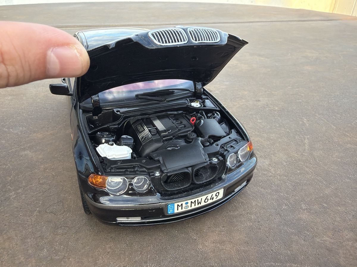 Kyosho Modellini d'auto: BMW 325ti Compact - 1/18 - Kyosho – Usato da Wolfwil venduto da Rolex1 4