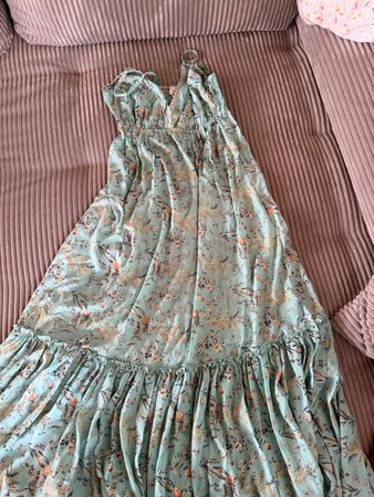 neuwertiges langes Kleid in Grösse S/M