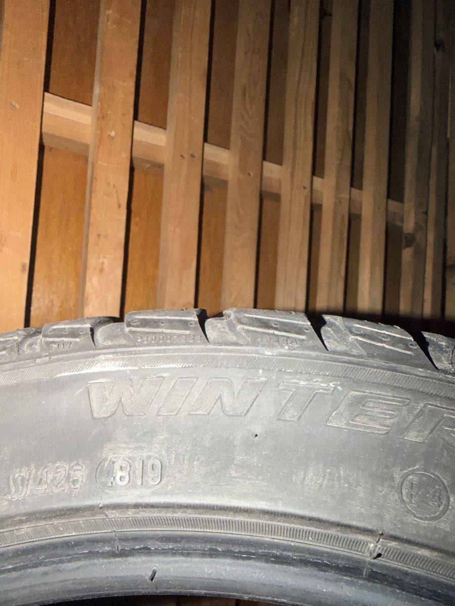 Altro in Scrittura & Disegno: 235 40 19 pirelli winterpneu – Usato da Ibach venduto da MR_store 7