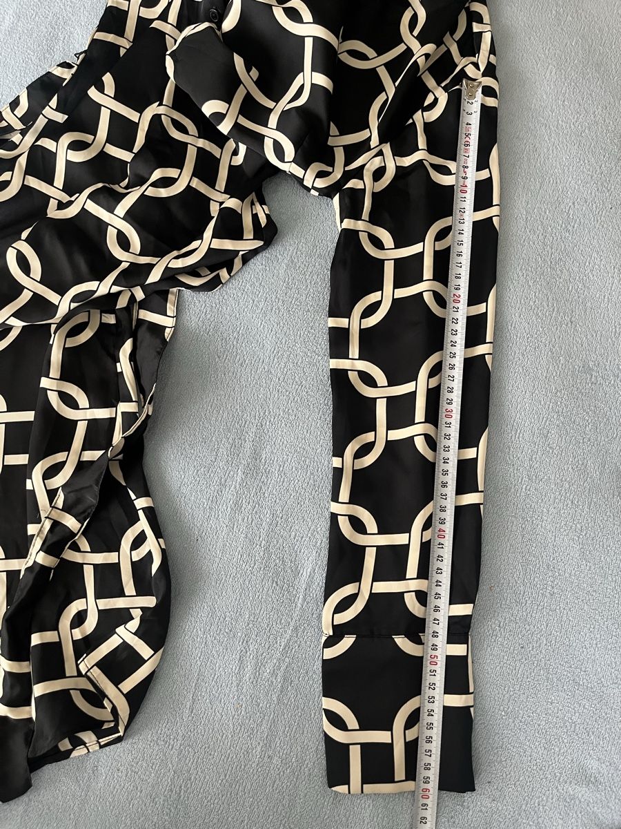 H&M Kleider: Kleid gemustert schwarz-weiss, neuwertig – Neu (gemäss Beschreibung) aus Olten von sae_82z2 5