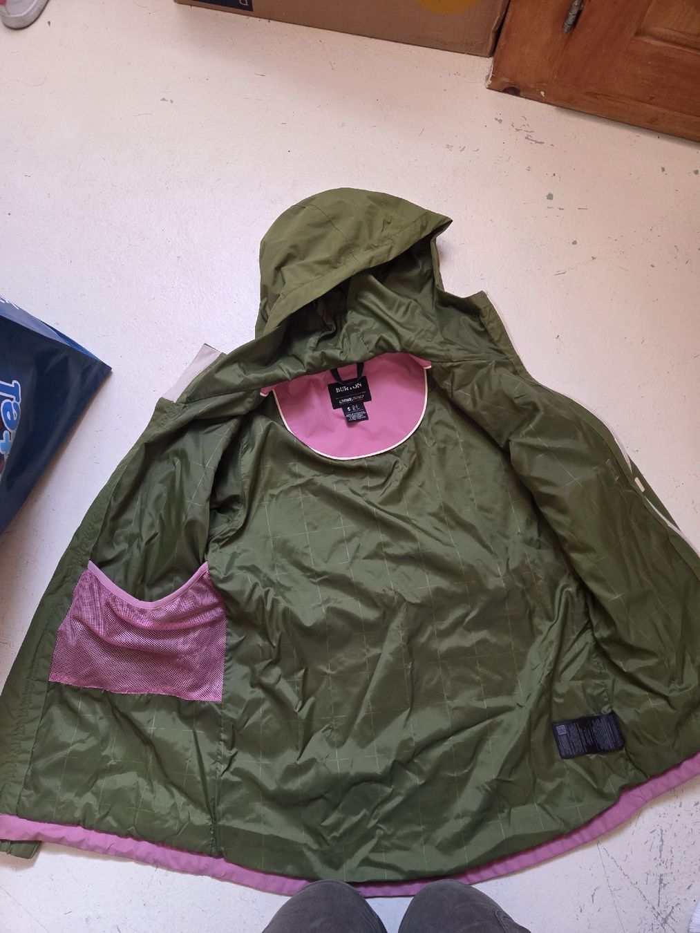 Burton Jacken: Regenjacke – Neu (gemäss Beschreibung) aus Zernez von fla_jdt6 2