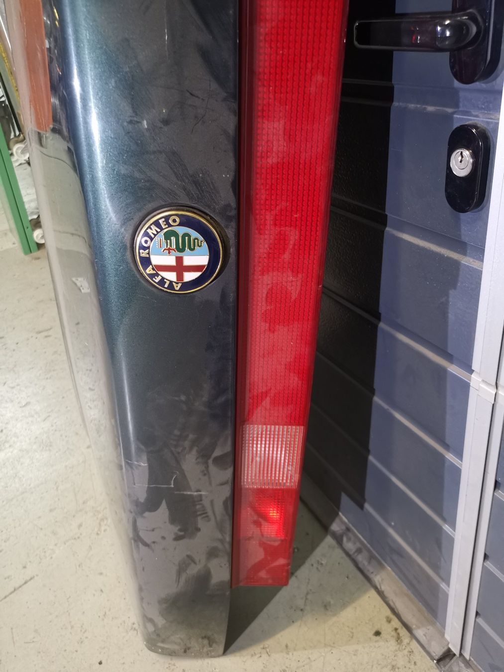 Alfa Romeo Alle Autoersatzteile: Alfa 164 Kofferraumdeckel – Gebraucht aus Thalwil von Joker690 5