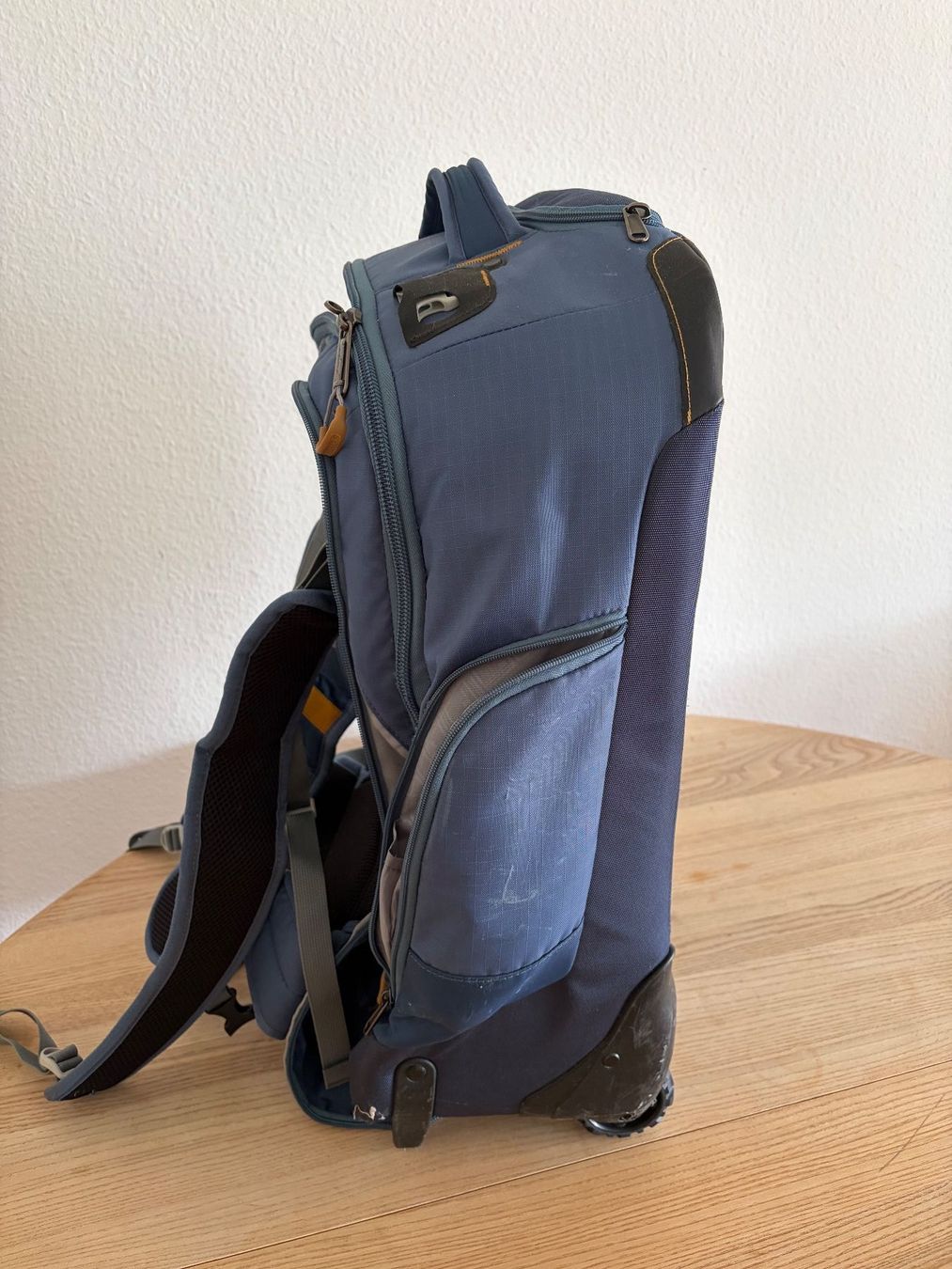 Valigie: Reiserucksack Eagle Creek Convertible blau – Usato da Rüschlikon venduto da Emma01 5