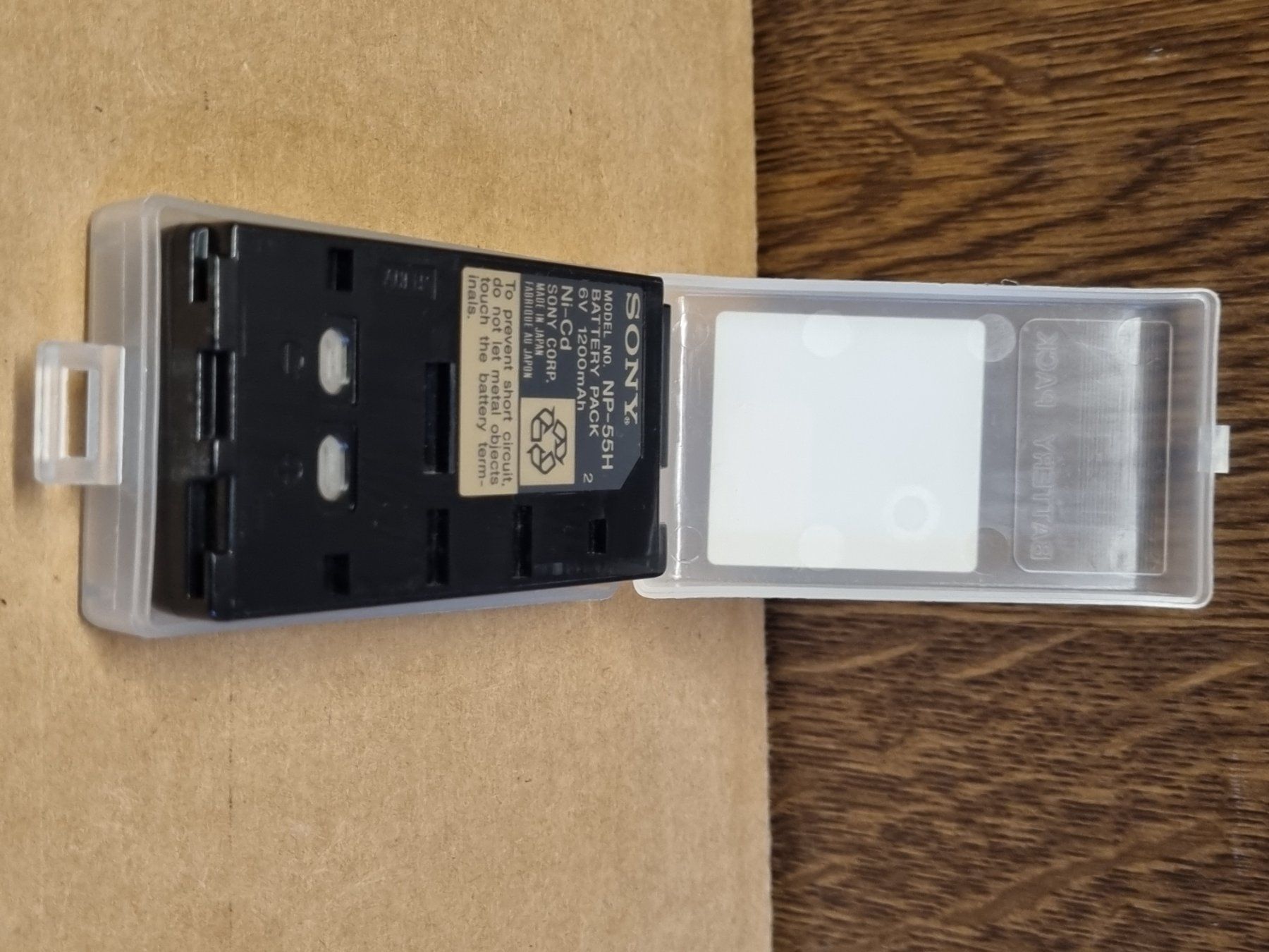 Sony Batterie: Batterie SONY  NP-55H – Usato da Schaffhausen venduto da Leveron13 4