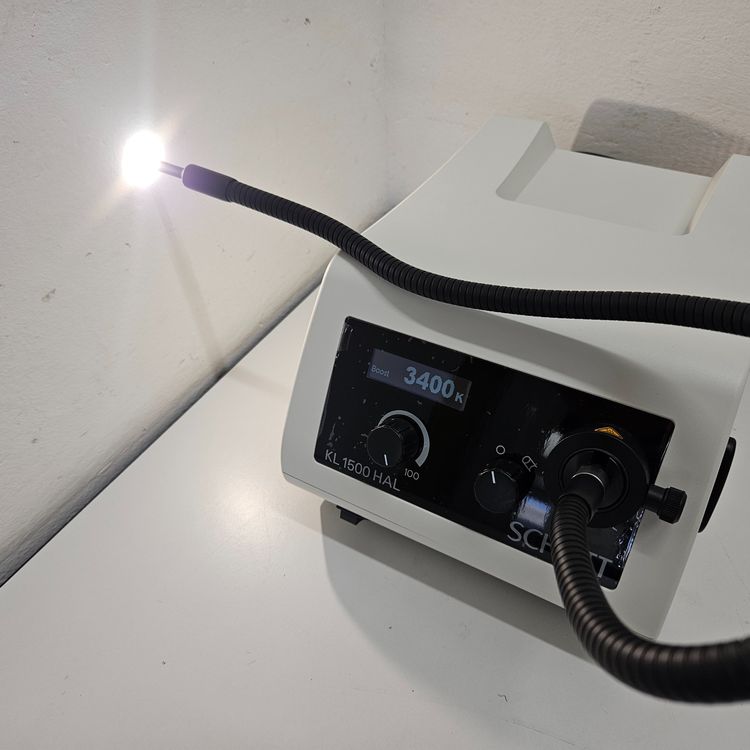 Schott KL 1500 HAL - Kaltlichtquelle - neuwertig!!! (Gebraucht) in ...