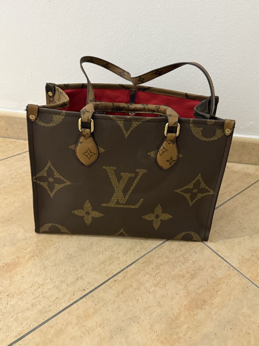 Borse da donna: Borsa beautiful  – Nuovo e nell'imballaggio originale da Opfikon venduto da til_t7ww