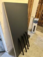 Schreibtisch mit abnehmbarem Ständer