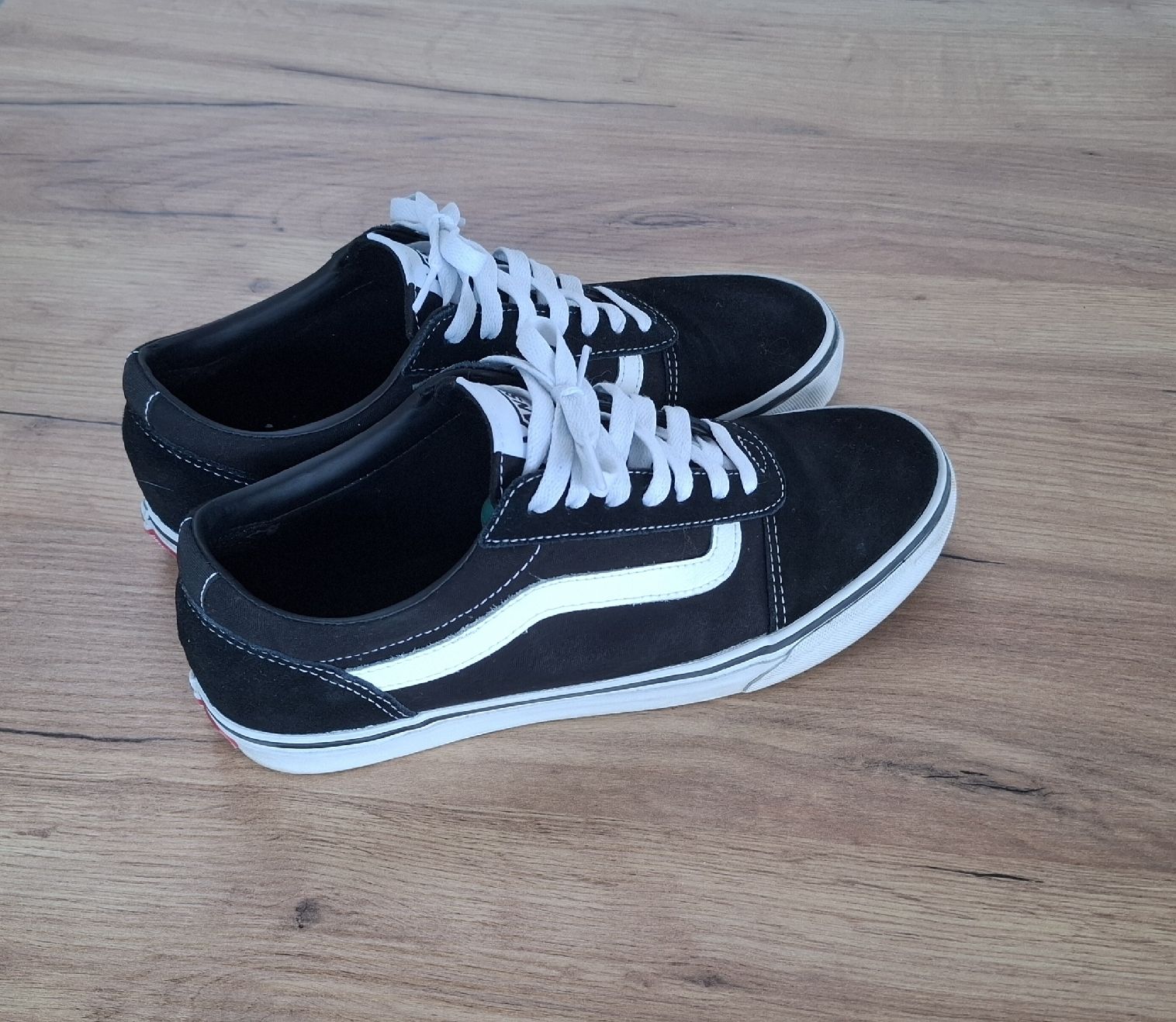 Vans Herrenschuhe: Vans Old Skool Gr. 43 / US 9.5 – Gebraucht aus Ammerswil AG von Treemountain 2