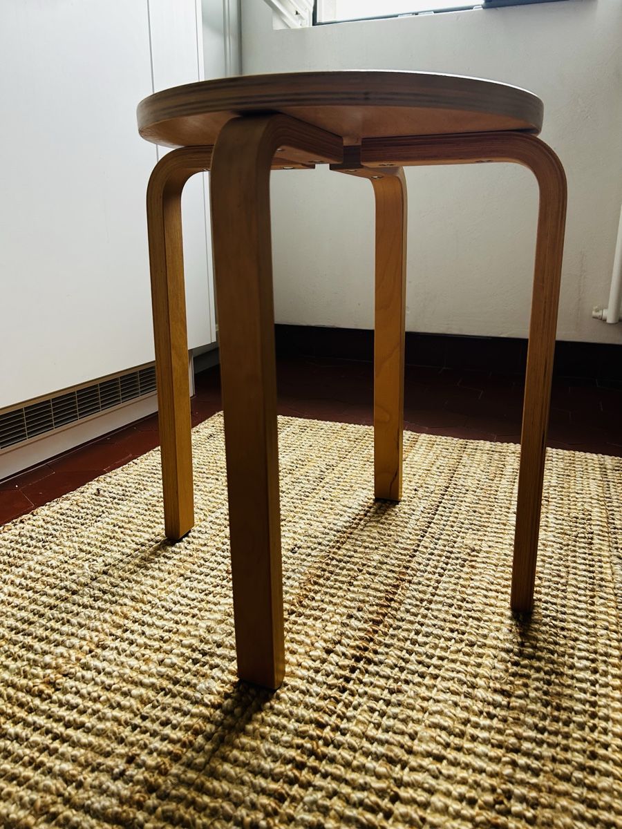 Ikea Tabourets: Holzhocker – D'occasion à Zürich par hen_lvw6 1