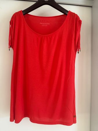 Esprit Viskoseshirt in frischer Farbe, Grösse S/M