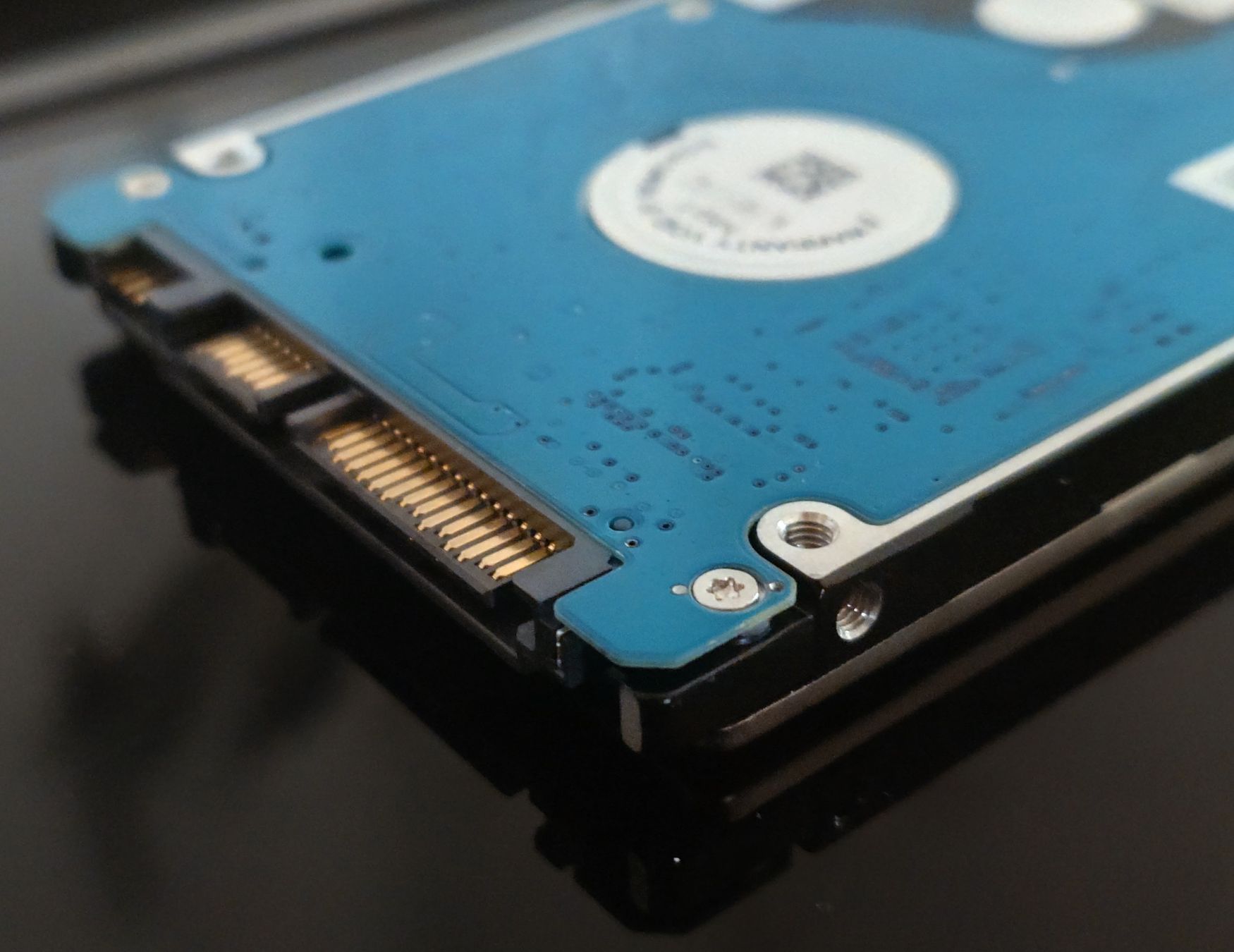 Samsung Harddisks: Samsung Festplatte 2TB | 2,5" | ST2000LM003  – Defekt aus Ennetmoos von Faders